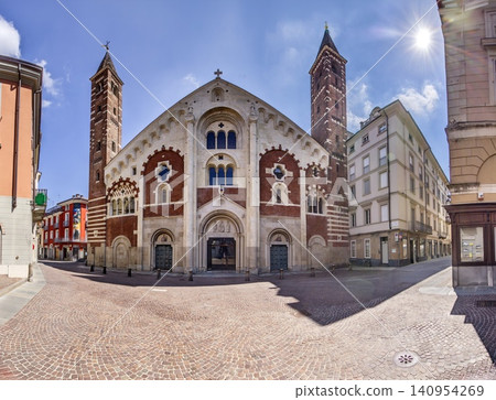 Sant Andrea Basilica facade in Vercelli Italy Sant Andrea Basilica facade in Vercelli Italy 140954269