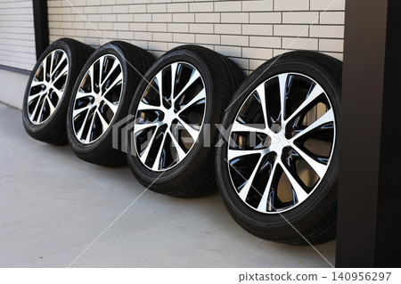 Tire Tire 140956297