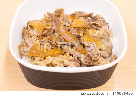 Delicious beef bowl lunch Delicious beef bowl lunch 140956450