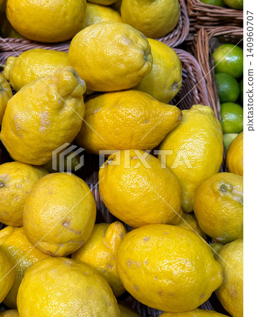 lemons in the supermarket on the display to choose from 140960707