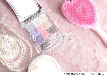 Pink cosmetics Pink cosmetics 140963637