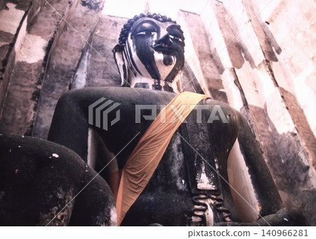 Sukhothai Wat Si Chum Sukhothai Wat Si Chum 140966281