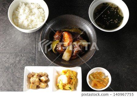 黑醋豬肉套餐 黑醋豬肉套餐 140967755