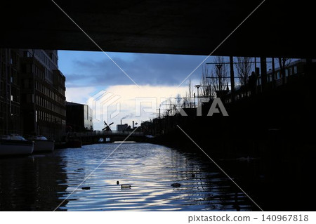 Delft, scenery along the canal [Netherlands] 140967818
