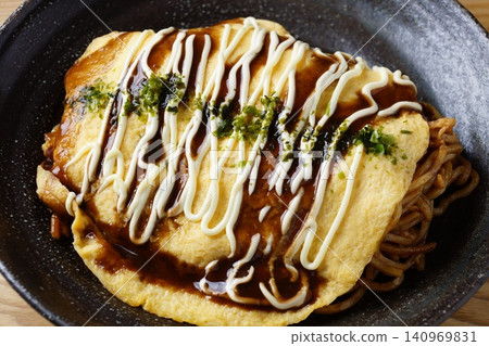 Omelette fried noodles Omelette fried noodles 140969831