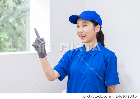 搬家公司:女性員工肖像 搬家公司:女性員工肖像 140972339