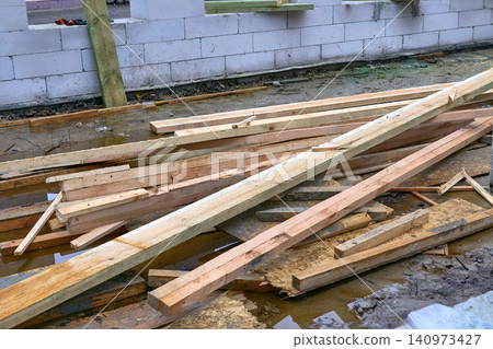 Scaffolding boards.Timber beams for construction and repair Scaffolding boards.Timber beams for construction and repair 140973427