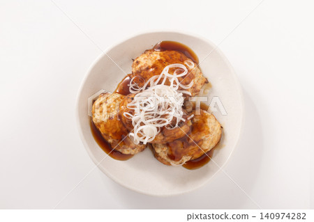 Chicken meatballs with cartilage (sweet and spicy sauce) Chicken meatballs with cartilage (sweet and spicy sauce) 140974282