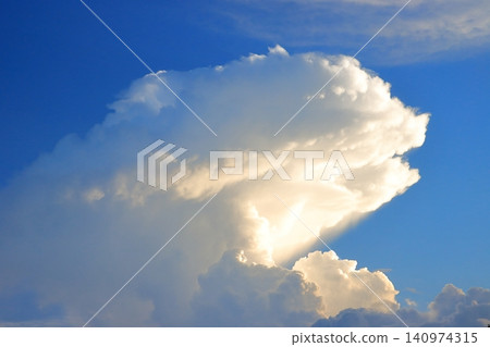 Cumulonimbus illuminated by the sun Cumulonimbus illuminated by the sun 140974315