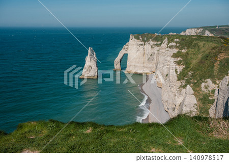 Cliffs and Waters of Etretat Cliffs and Waters of Etretat 140978517