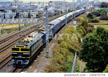 2007: EF81113 Blue Train Nihonkai No. 4 running on the Tokaido Line 2007: EF81113 Blue Train Nihonkai No. 4 running on the Tokaido Line 140978756