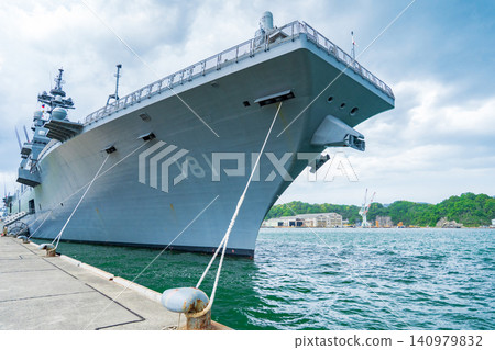 驅逐艦日向號目前在京都府舞鶴市對外開放。 驅逐艦日向號目前在京都府舞鶴市對外開放。 140979832