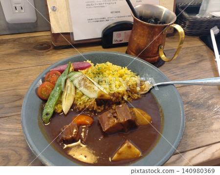 Delicious-looking curry rice (lunch) Delicious-looking curry rice (lunch) 140980369