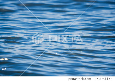 56張春日陽光下波光粼粼的大海的特寫鏡頭 56張春日陽光下波光粼粼的大海的特寫鏡頭 140981138