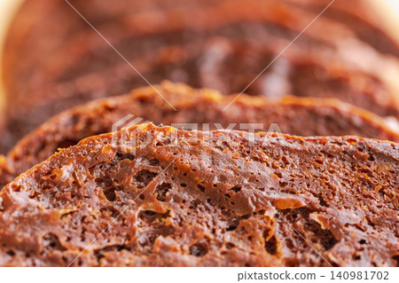 美味自製巧克力脆餅的微距攝影 01 美味自製巧克力脆餅的微距攝影 01 140981702