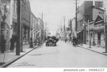 復古照片，1933-1945 年，橫濱弁天通購物街。 140982217