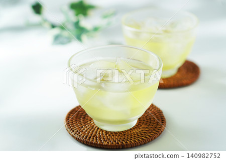 夏日的冷綠茶 夏日的冷綠茶 140982752