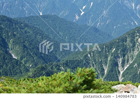 攀登唐松岳,北阿爾卑斯山脈,長野縣 攀登唐松岳,北阿爾卑斯山脈,長野縣 140984783