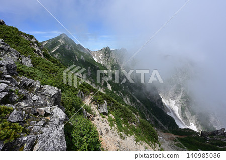 攀登唐松岳,北阿爾卑斯山脈,長野縣 攀登唐松岳,北阿爾卑斯山脈,長野縣 140985086