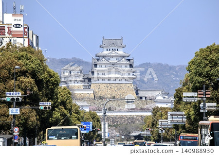 A distant view of Himeji Castle from Otemae Street in Himeji City. A distant view of Himeji Castle from Otemae Street in Himeji City. 140988930