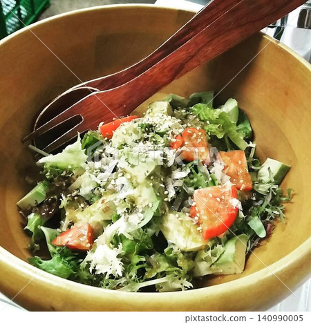 A salad A salad 140990005