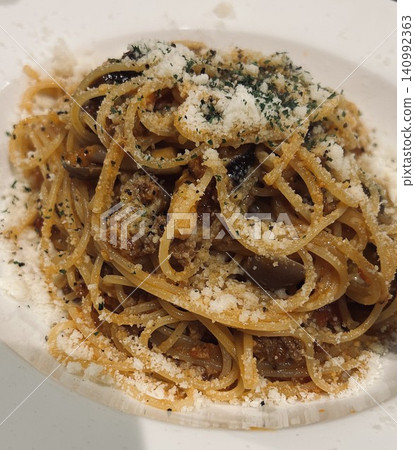 delicious bolognese delicious bolognese 140992363