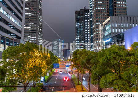 橫濱港未來辦公區的夜景 橫濱港未來辦公區的夜景 140994615