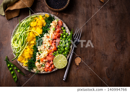 Healthy bowl with salmon and vegetables 140994766