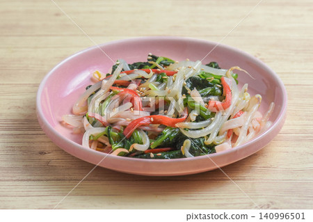 Spinach and bean sprout salad Spinach and bean sprout salad 140996501