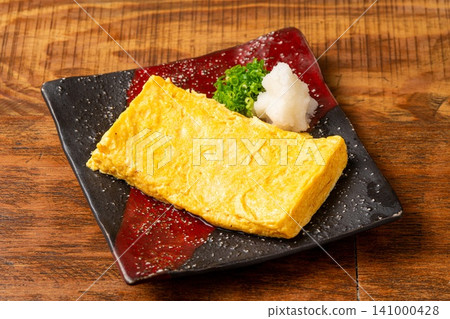 Fluffy rolled omelet with a fragrant dashi broth 141000428
