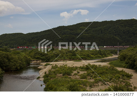 Train cars in the distance, JR Tsugaru Strait Line, Shiriuchi Town, Shiriuchi River 141000877