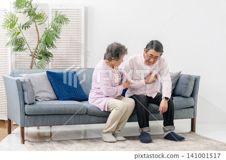 老年夫婦，突發疾病，心臟病 141001517