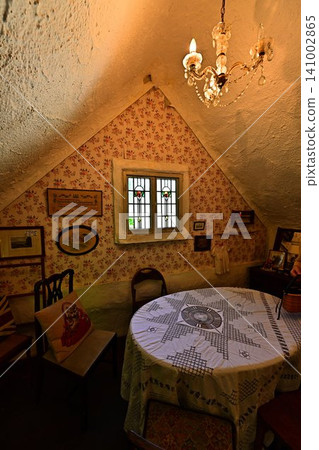 Stained glass room 141002865