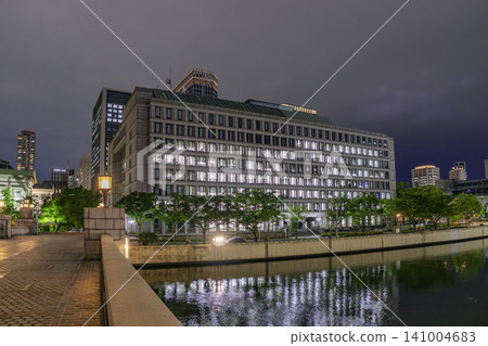 Osaka night view, Nakanoshima, Osaka City Hall, Osaka City, Osaka Prefecture Osaka night view, Nakanoshima, Osaka City Hall, Osaka City, Osaka Prefecture 141004683