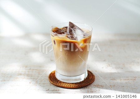 Ice cafe au lait Ice cafe au lait 141005146