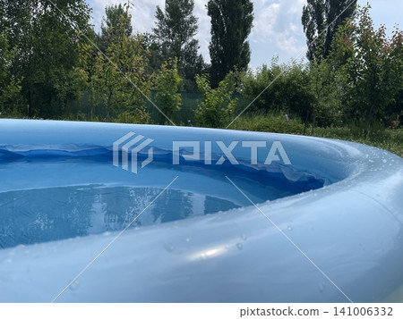 Installing and setting up inflatable pool Installing and setting up inflatable pool 141006332