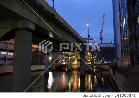 黃昏的日本橋(東京都千代田區日本橋) 黃昏的日本橋(東京都千代田區日本橋) 141006871