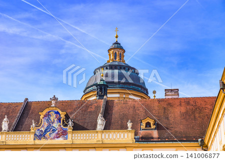 Melk Abbey, a UNESCO World Heritage Site, part of the Wachau Valley Cultural Landscape (Austria) Melk Abbey, a UNESCO World Heritage Site, part of the Wachau Valley Cultural Landscape (Austria) 141006877