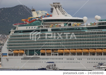 Caribbean Cruise to Nassau, Mexico, departing from Florida with MSC Royal Caribbean: A journey through the blue seas and breathtaking scenery. 141008040