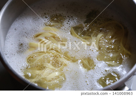 Boil pasta Boil pasta 141008963