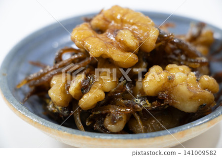 Walnut crepe Walnut crepe 141009582