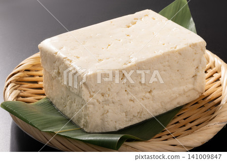 (國產大豆)硬豆腐,豆腐 (國產大豆)硬豆腐,豆腐 141009847