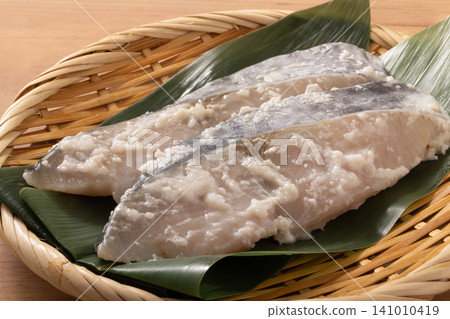 [Korean Spanish mackerel] marinated in salt koji (before cooking) 141010419