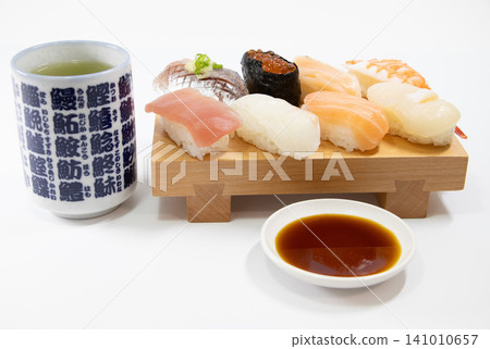 sushi sushi 141010657