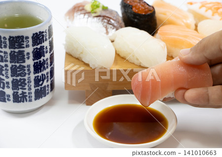 sushi sushi 141010663