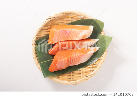 【智利養殖】銀鮭魚腩幹 【智利養殖】銀鮭魚腩幹 141010702