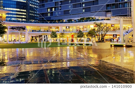 雨天的拉佐納川崎 雨天的拉佐納川崎 141010900