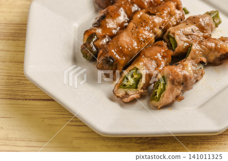 秋葵肉捲 秋葵肉捲 141011325