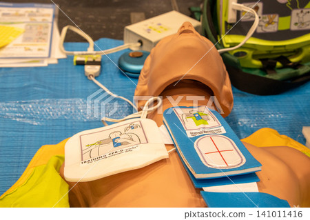 救援訓練 AED 救援訓練 AED 141011416