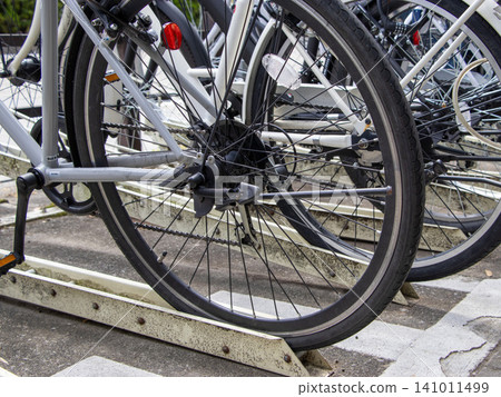 bicycle parking space  141011499